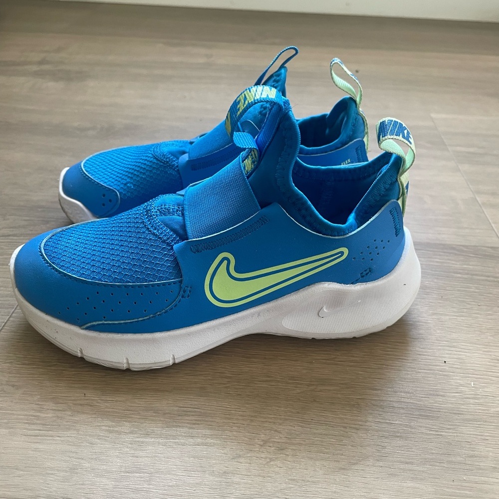 Nike Kids Blue and Green Slip-On Sneakers